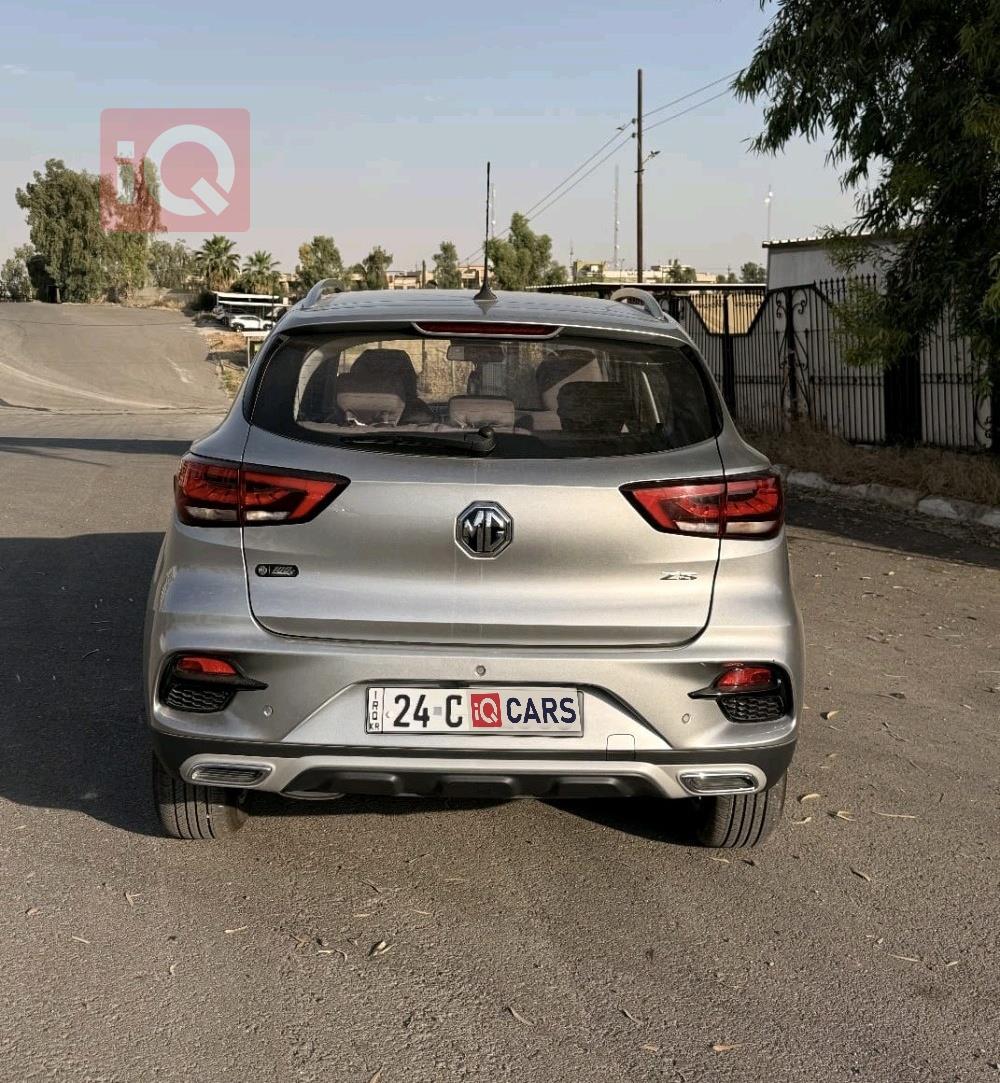 MG ZS